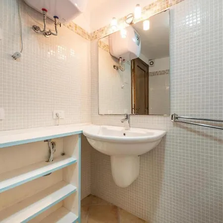 Villa Simonetta N9 *