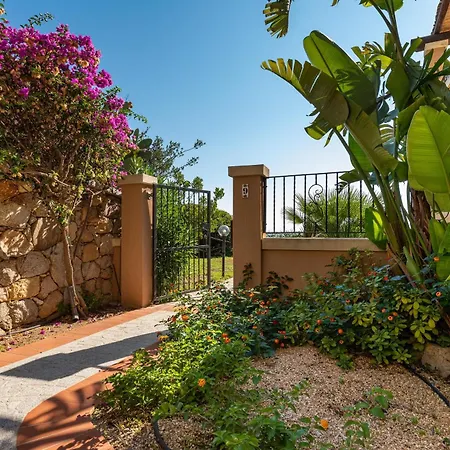 Villa Simonetta N9 *